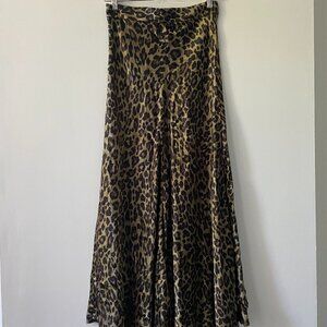 Zara satin leopard print maxi skirt - Size Medium